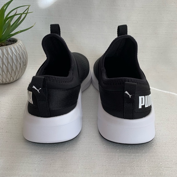 Puma Black and White Chroma Slip-On Light Weight Athletic Sneakers Woman’s 8 - Picture 8 of 10